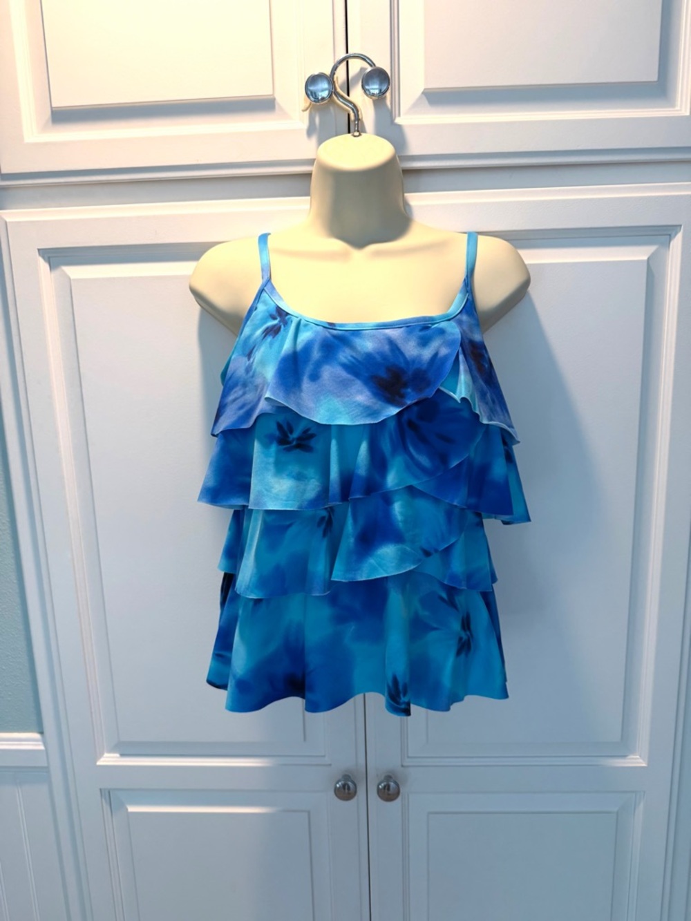 Miraclesuit Tiering It Up Ocean Dream Padded Tankini Bikini Swim Top Size 8